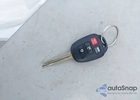 2015 Toyota Camry Le/Xle/Se/Xse z USA, uszkodzony, nr VIN 4T1BF1FK1FU877907